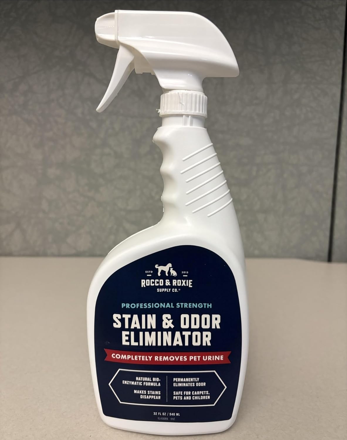 Rocco & Roxie Supply Co. Stain & Strong Odor Eliminator, Enzyme Cleaner, Pet