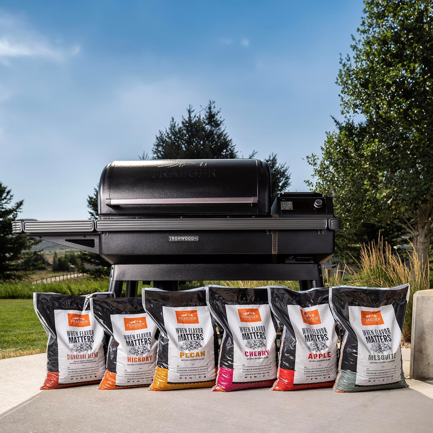 Traeger Grills Signature Blend 100% All-Natural Wood Pellets for Smokers and